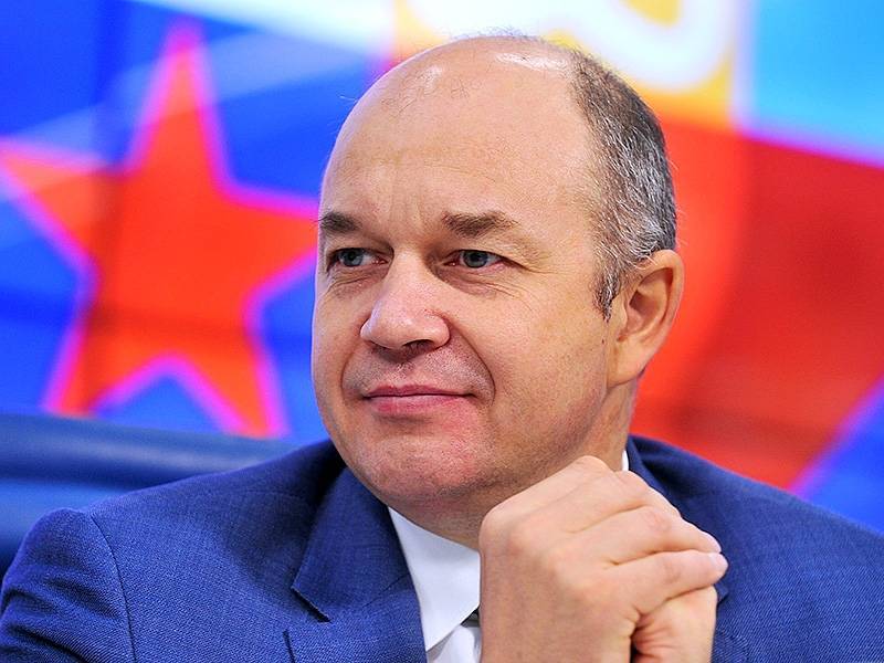 Эдуард Лысенко - Цифровой комендант Лысенко: организатор слежки за москвичами прячет жену и имущество - sobesednik.ru