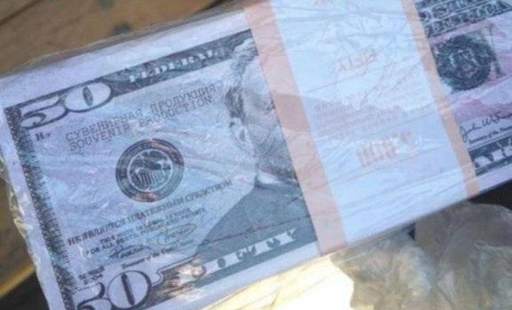 Минчанка «насобирала» почти $50 тысяч сувенирных денег, а потом ещё и инсценировала их кражу. Удивительная история от столичной милиции! - gomel.today - США - Белоруссия - Минск - Того