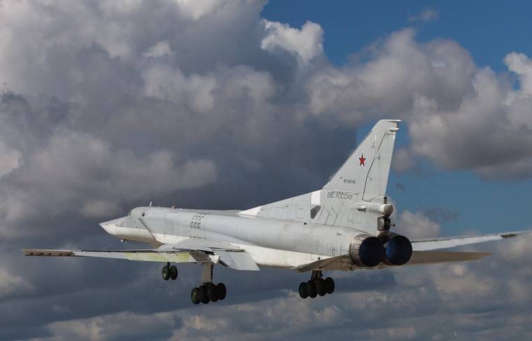 Российские Ту-22М3 выполнили полёт над нейтральными водами Чёрного моря - news.ru