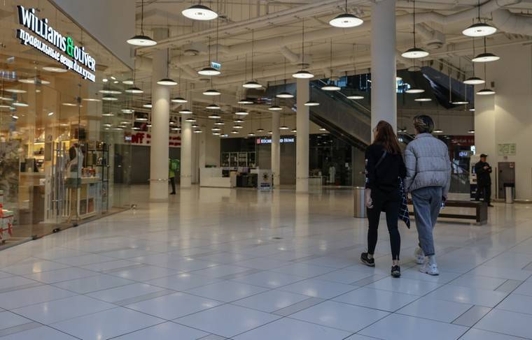 Треть россиян станут меньше ходить в ТЦ после снятия карантина - news.ru - Россияне