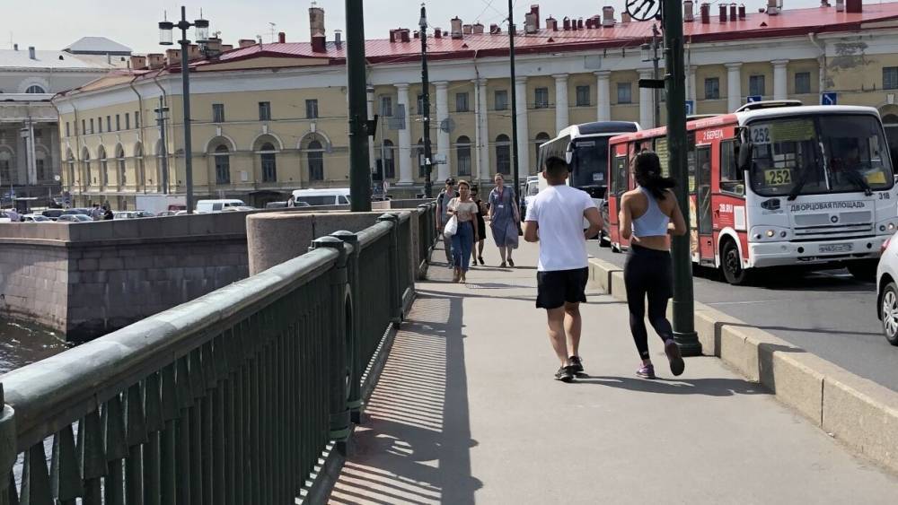 Людмила Паршина - Синоптики рассказали, каким будет июнь 2020 года - riafan.ru - Москва - Россия - Красноярский край - Иркутская обл. - Смоленская обл. - Кемеровская обл. - Амурская обл. - Хабаровский край - Приморье край - респ. Саха - Югра - Псковская обл. - окр. Янао - Новосибирская обл. - Омская обл. - Томская обл. - Брянская обл.