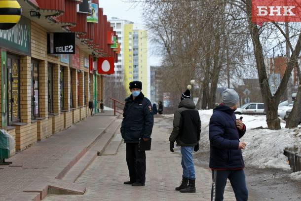 Владимир Уйба - Власти Коми разъяснили, что ношение масок – это рекомендация - bnkomi.ru - респ. Коми