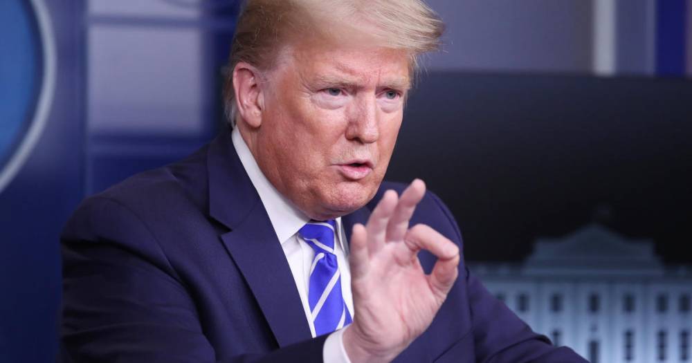 Дональд Трамп - Ким Ченын - Трамп отказался комментировать состояние Ким Чен Ына - ren.tv - США - КНДР