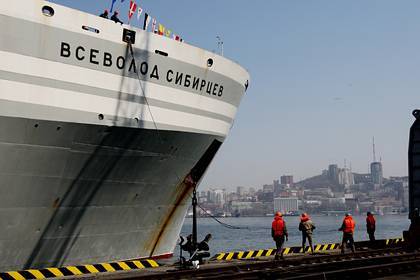 На крупнейшем в мире плавзаводе произошел пожар - lenta.ru - Владивосток - Находка