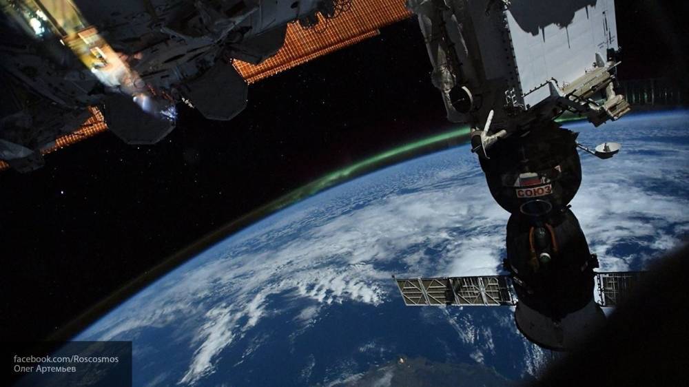 Россия планирует запускать к МКС по три корабля «Союз» в год - polit.info - Россия - союз