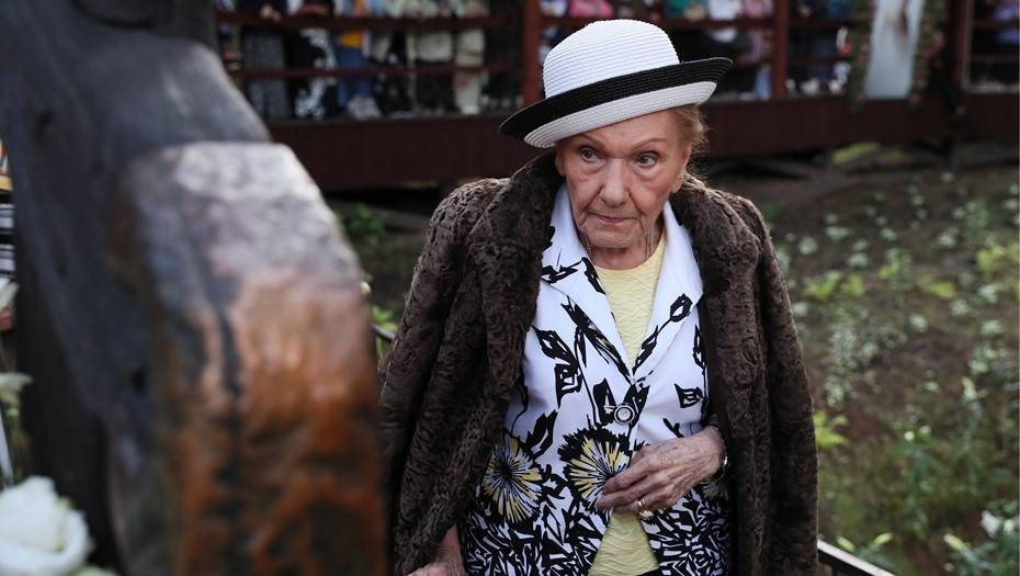 Николай II - Умерла 93-летняя вдова племянника императора Николая II - dp.ru - Россия