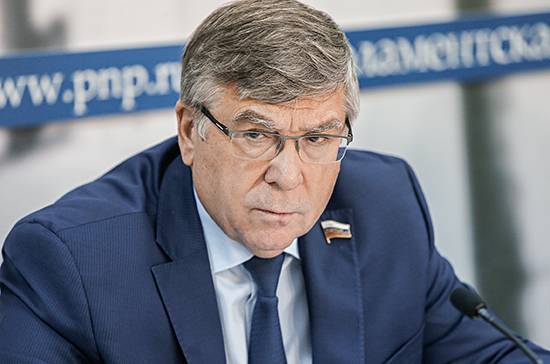 Валерий Рязанский - Рязанский оценил вероятность открытия крупных торговых центров в мае - pnp.ru