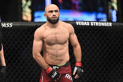 Российский боец UFC описал психологию американцев в клетке - lenta.ru