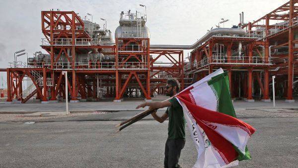 Иран выпустит сукук для финансирования нефтегазовых проектов - eadaily.com - Иран - Тегеран