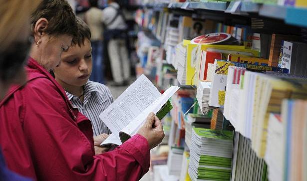 Игорь Морозов - Член Совфеда призвал заменить в РФ школьные учебники по истории - newtvnews.ru - Россия