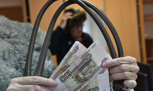 Правительство разрешит гражданам досрочный выход на пенсию из-за пандемии коронавируса - og.ru - Россия