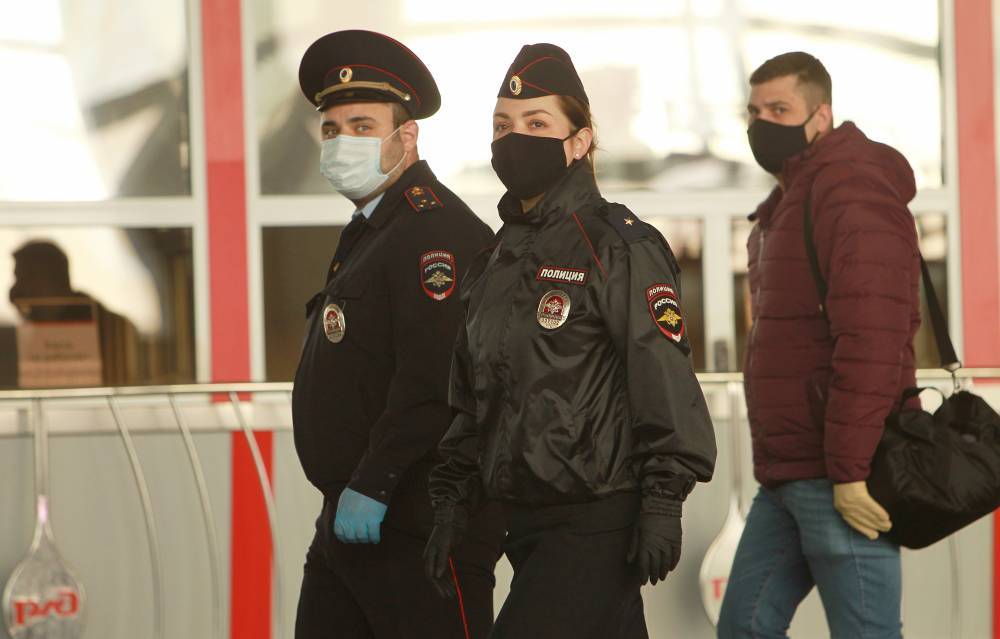 Михаил Игнатов - Криминалист оценил, как ношение масок и перчаток повлияет на раскрытие преступлений - vm.ru