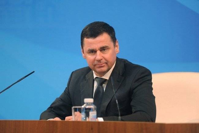 Владимир Путин - Дмитрий Миронов - Губернатор Ярославской области выделил 34 млн рублей на региональные доплаты медработникам - infox.ru - Россия - Ярославская обл.