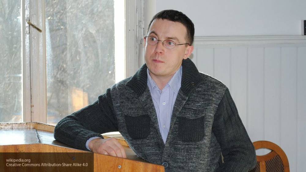 Украинский ведущий считает, что русский язык "агрессивный" - inforeactor.ru - Россия - Украина - Донбасс