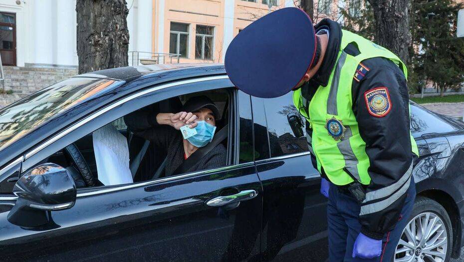 Ерлан Тургумбаев - МВД предлагает норму, по которой водителям при проверке достаточно предъявлять только удостоверение личности - informburo.kz