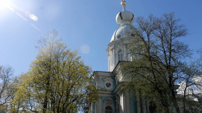 В Петербурге завершаетсся реставрация церкви Захарии и Елизаветы каре Смольного монастыря - piter.tv - Санкт-Петербург