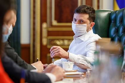 Владимир Зеленский - Подсчитаны выполненные за год обещания Зеленского - lenta.ru