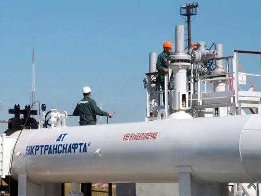 Россия снижает поставки нефти в Восточную Европу на 40% - eadaily.com - Россия - Украина - Венгрия - Чехия - Словакия