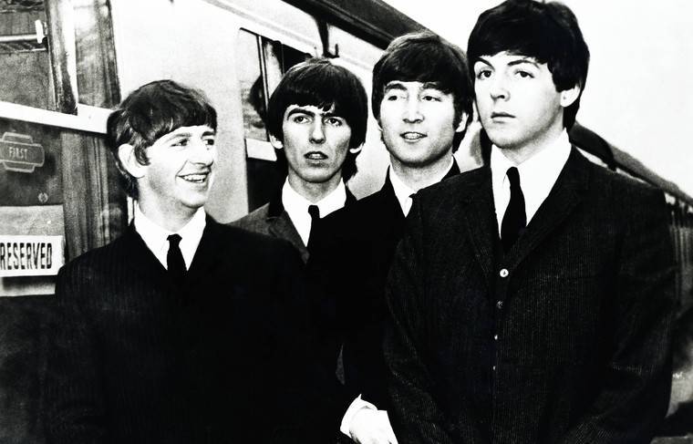 Пол Маккартни - Кассету с невыпущенной песней участников Beatles продали за £10 тысяч - news.ru