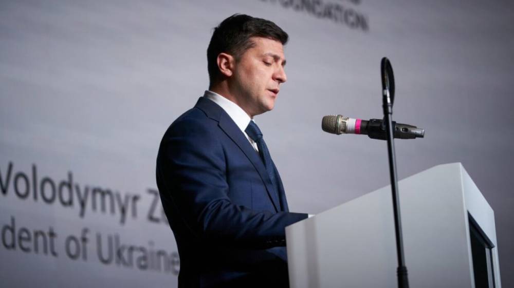 Владимир Зеленский - Петр Порошенко - Зеленский заявил, что Порошенко «ждет еще много приключений и приговоров» - riafan.ru - Москва - Украина
