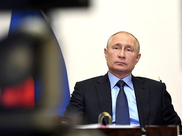 Владимир Путин - Более 2 млн человек подписали петицию с требованием выплатить всем россиянам по 100 тысяч - newsland.com - Россия