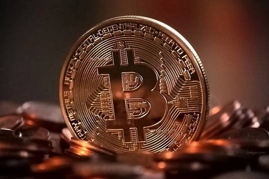 Курс биткоина на крупной бирже упал до нуля - versia.ru