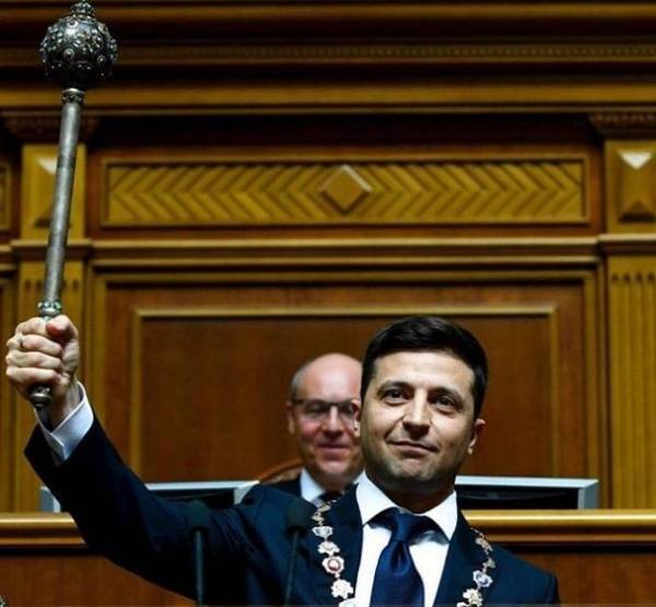 Владимир Зеленский - В ДНР подсчитали число жертв украинских обстрелов за год правления Зеленского - nakanune.ru - Украина - ДНР - Горловка - Донецк - Докучаевск