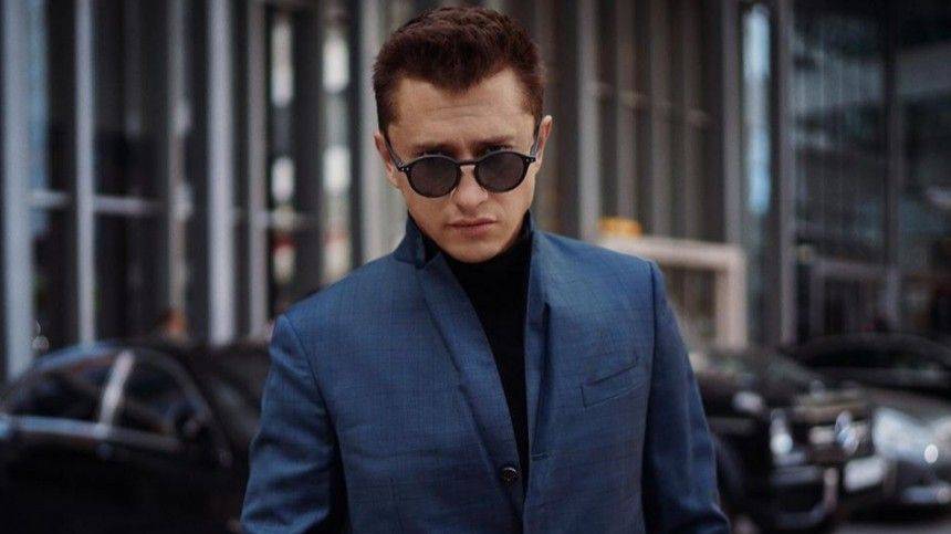 Павел Прилучный - «Живет там Агата»: PR-менеджер Павла Прилучного о его долгах за квартиру - 5-tv.ru