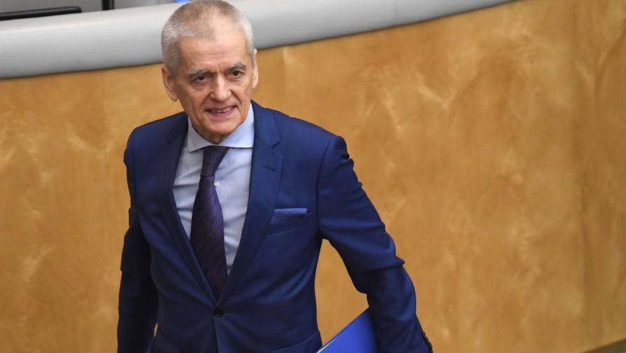 Геннадий Онищенко - В Госдуме оценили поступок надевшей купальник под костюм тульской медсестры - gazeta.ru - Россия - Тула