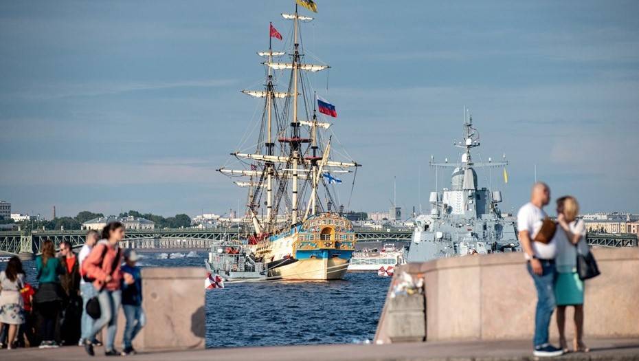 Сергей Шойгу - В параде на День ВМФ на Неве примут участие почти 50 кораблей и подлодок - dp.ru - Россия - Санкт-Петербург - Петропавловск-Камчатский