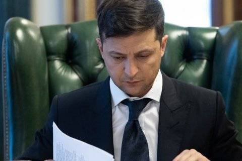 Владимир Зеленский - Анатолий Вассерман - Эксперты оценили итоги первого года президентства Зеленского - infox.ru - Москва - Россия - Украина - Киев