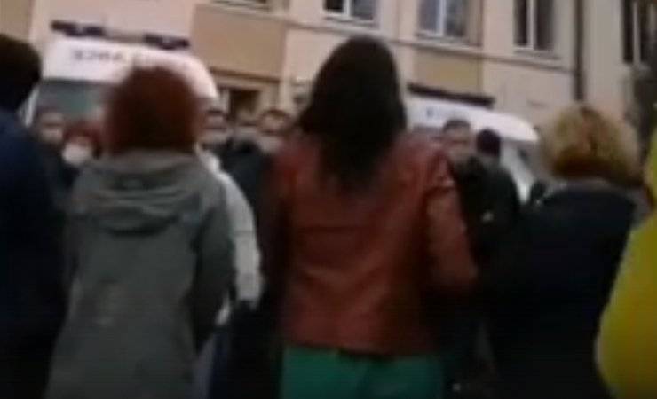 Видеофакт: в Бобруйске врачи скорой массово выражают недовольство на встрече с БТ - gomel.today - Бобруйск