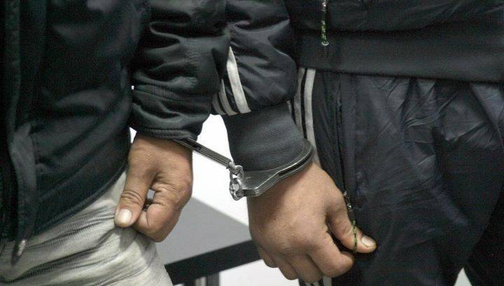 Двое студентов предстанут перед судом за избиение бомжа - vesti.ru - Россия - Крым - Симферополь - Севастополь