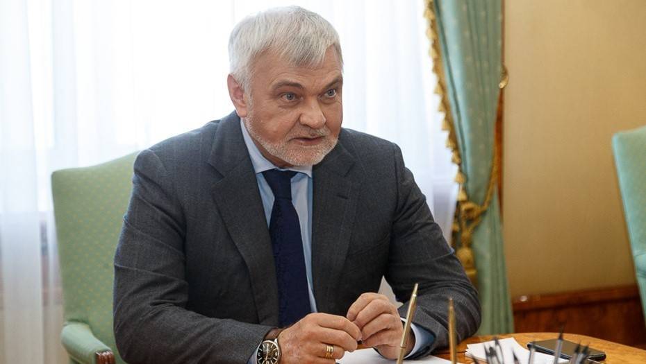 Владимир Уйба - Уйба выступил против "гипотез" об объединении Коми с другими регионами - dp.ru - Россия - респ. Коми
