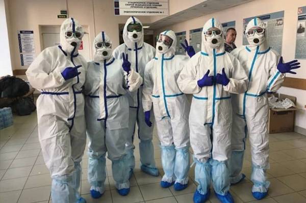Из-за роста числа заболевших коронавирусом в Первом меде увеличили число коек - abnews.ru - Ленинградская обл. - Петербурга - Новости - Петербург