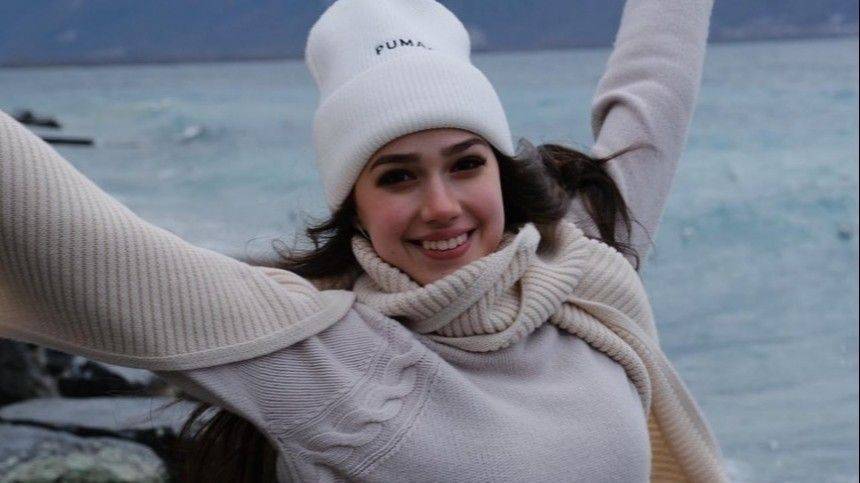 Алина Загитова - Загитова получила водительские права через два дня после совершеннолетия - 5-tv.ru - Россия
