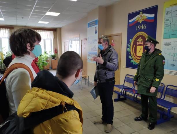 На службу в медицинских масках - vpk-news.ru - Россия