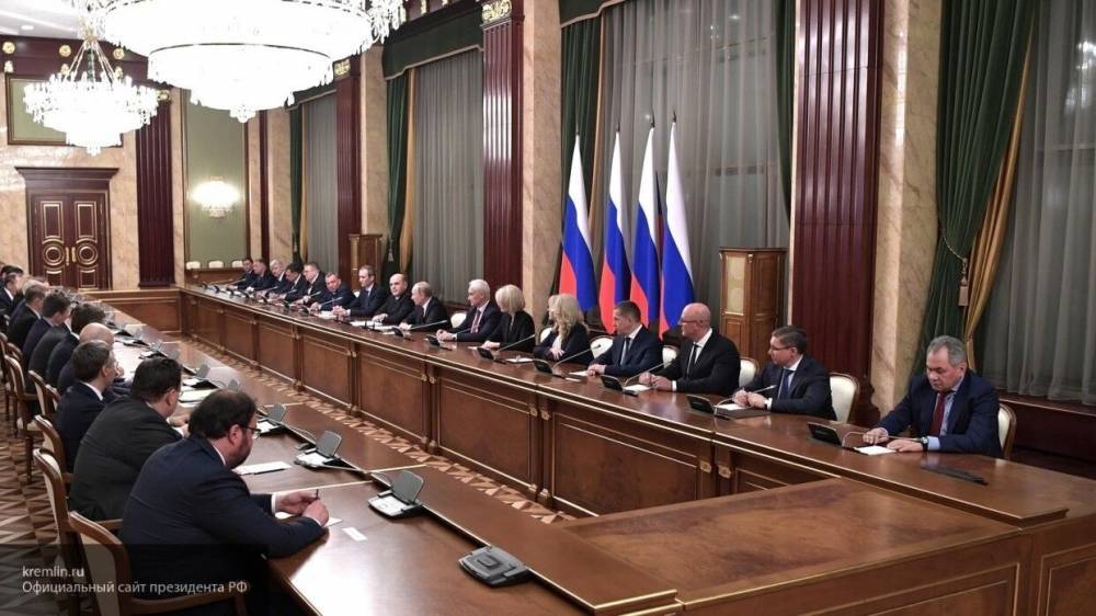 Александр Усс - Правительство России попросили включить СМИ в число пострадавших от COVID-19 отраслей - polit.info - Россия - Красноярский край