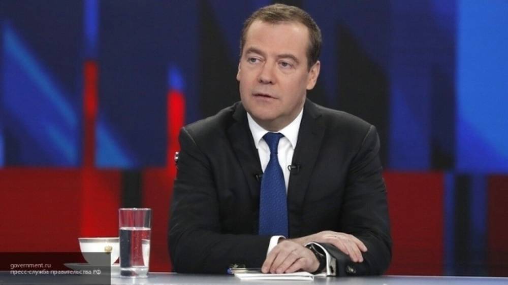 Дмитрий Медведев - Медведев прокомментировал изменения в мире на фоне пандемии коронавируса - polit.info - Россия