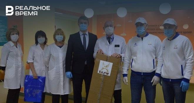 «Нижнекамскнефтехим» передал детской городской больнице Нижнекамска более 2 тысяч масок - realnoevremya.ru - Китай - Нижнекамск - Татарстан