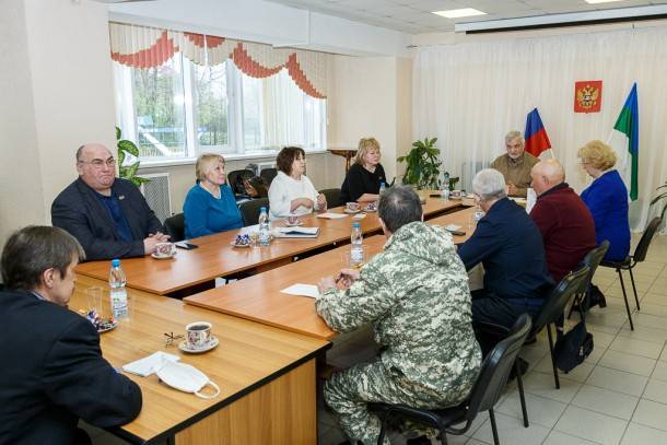 Владимир Уйба - Владимир Уйба: «Ни одно направление подготовки в связи с объединением техникумов в республике закрыто не будет!» - bnkomi.ru - Россия - респ. Коми