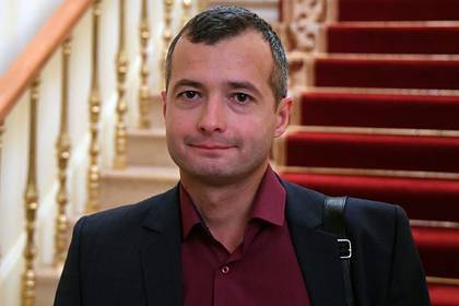 Дамир Юсупов - Пилот севшего в кукурузном поле самолета рассказал о работе во время пандемии - lenta.ru - Россия - Московская обл.