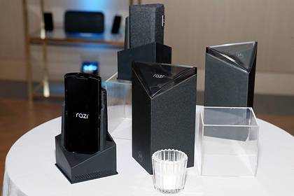 Motorola выпустит новую раскладушку Razr - lenta.ru - Юар