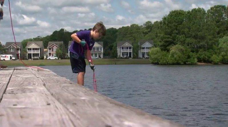 Мальчик, выловивший из озера украденный сейф, помог раскрыть 8-летнюю тайну - usa.one - США - шт. Южная Каролина