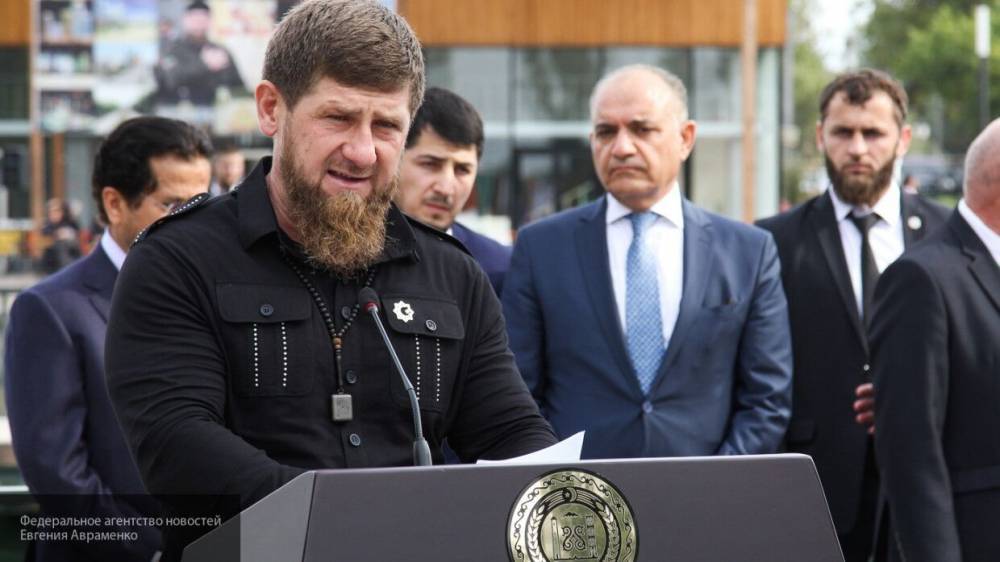 Рамзан Кадыров - Ахмед Дудаев - СМИ: Рамзан Кадыров находится под наблюдением врачей из-за подозрения на коронавирус - politros.com - Москва - Россия - респ. Чечня
