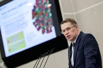 Михаил Мурашко - В России заявили о выплате всех надбавок врачам за борьбу с коронавирусом - lenta.ru - Россия