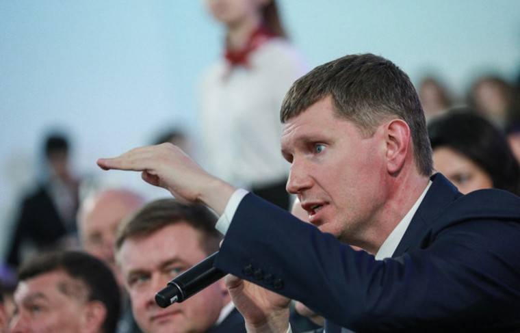 Максим Решетников - Алексей Моисеев - Глава Минэкономразвития оценил прочность российской экономики - news.ru
