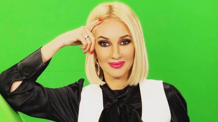 Лера Кудрявцева - Лера Кудрявцева показала, как делает тест на коронавирус дома - 5-tv.ru
