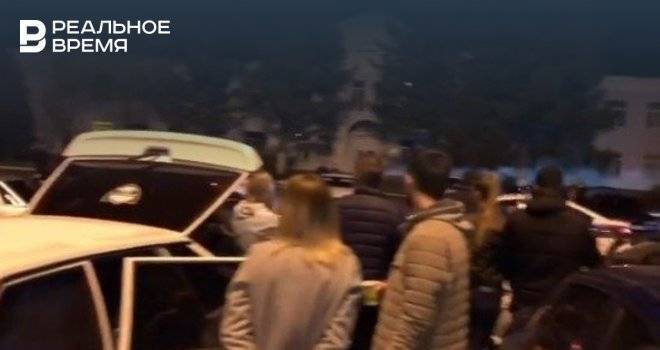 Полиция снова разогнала молодежь у речпорта в Казани - realnoevremya.ru - Казань - Татарстан