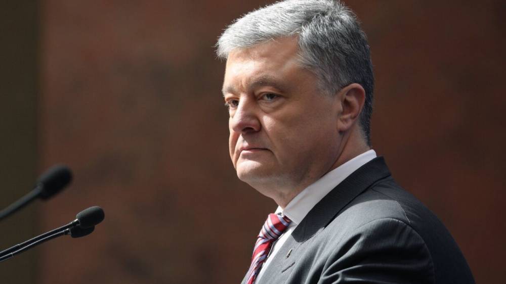 Петр Порошенко - ГБР Украины вызвало Порошенко на допрос по делу о контрабанде картин - riafan.ru - Украина - Киев